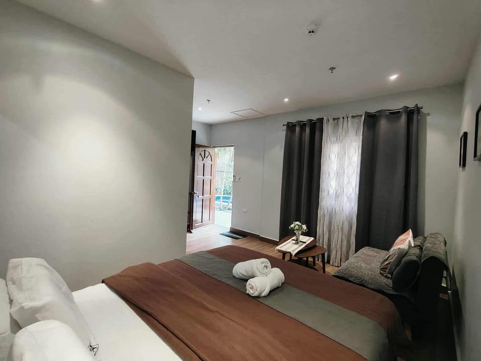 Classic Double Room, Pool View | Free WiFi