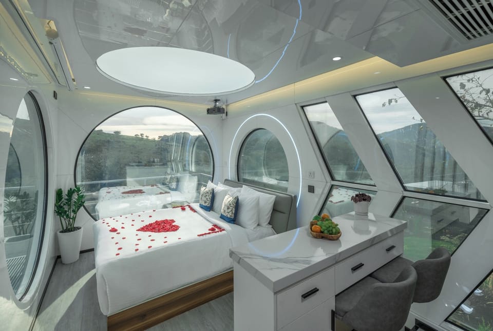 Capsule | Free WiFi