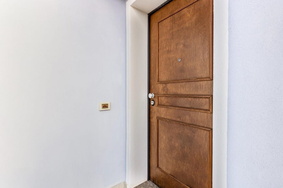 Entrance / Reception