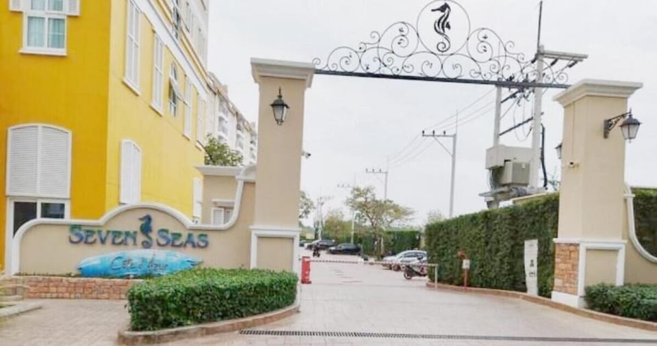 Apartment, 1 Bedroom, Accessible, Smoking | Exterior