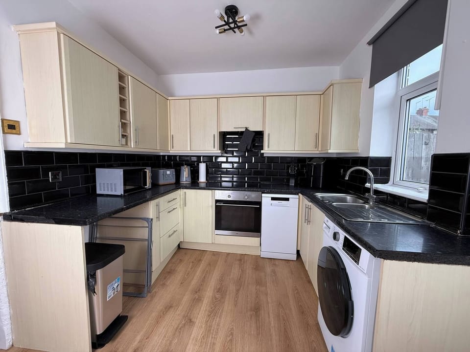 House, 3 Bedrooms, Garden View | Interior