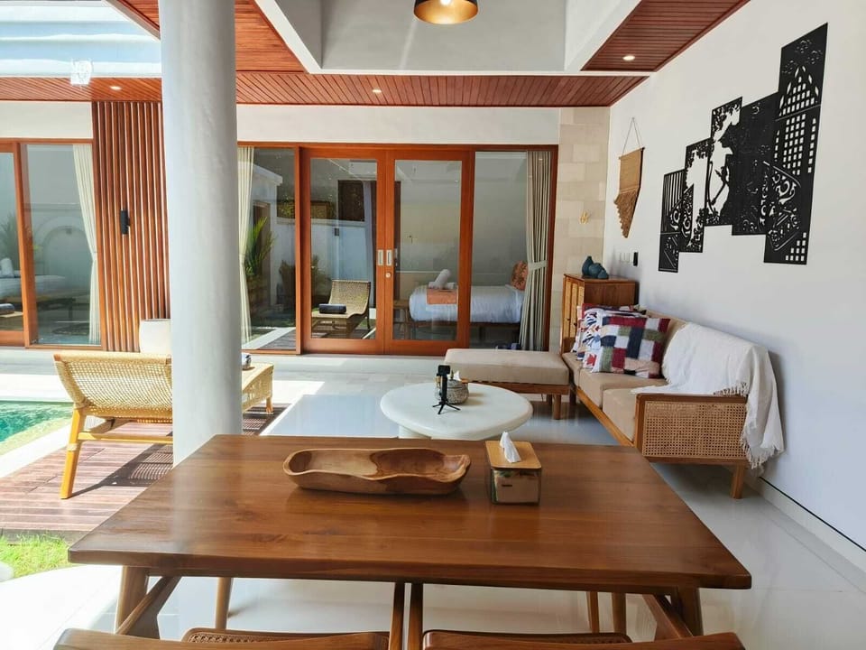 Villa, Non Smoking | Dining room