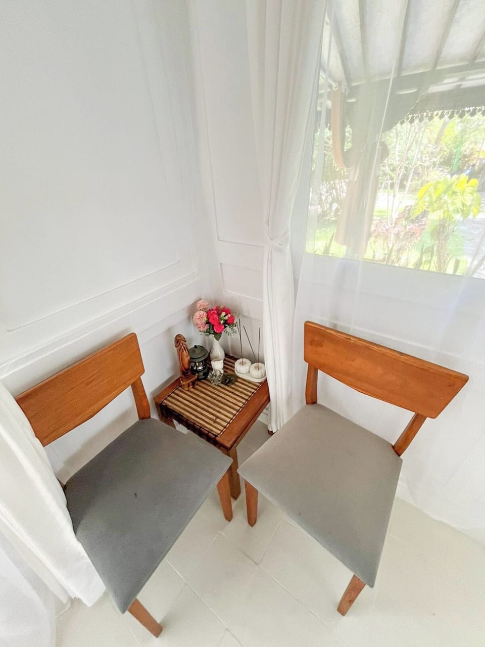 Villa, Air conditioning, Courtyard View | Living area | 32-inch LCD TV with digital channels