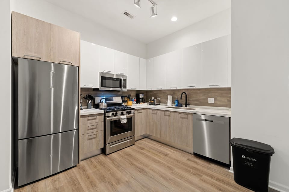 Full kitchen view