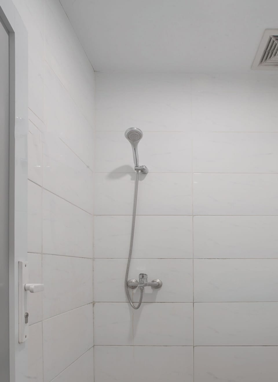 Standard Double Room | Bathroom | Shower