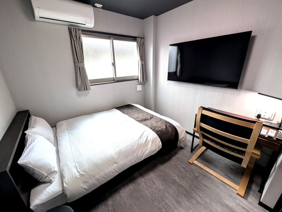 Double Room, Non Smoking | In-room safe, desk, blackout drapes, free WiFi