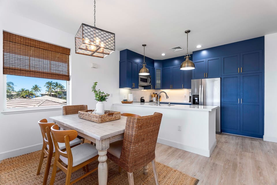 Condo, Multiple Beds, Lanai, Ocean View (Halii Kai 11D) | Dining