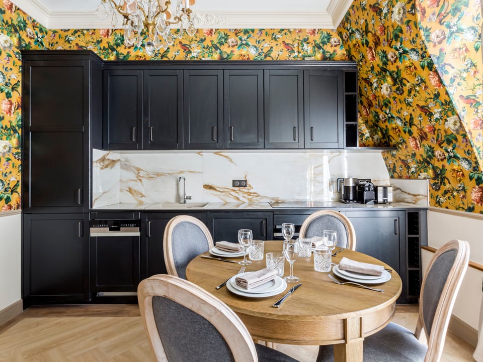 Apartment | Private kitchen | Fridge, microwave, oven, stovetop
