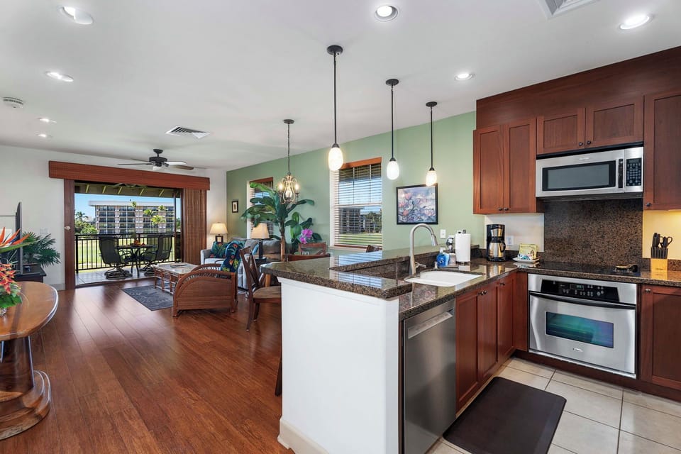 Condo, Multiple Beds, Lanai, Golf View (Halii Kai 3D) | Private kitchen