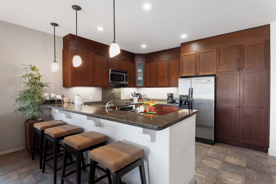 Condo, Multiple Beds, Lanai, Ocean View (Halii Kai 9H) | Private kitchen