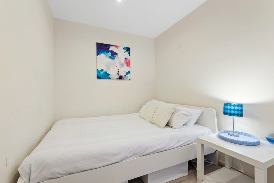 Apartment | 2 bedrooms, iron/ironing board, bed sheets