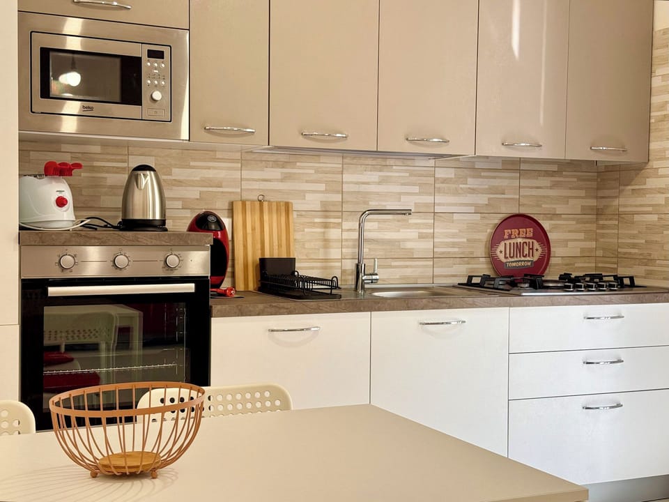 House, Balcony | Private kitchen