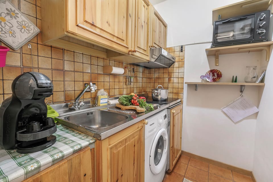 Standard Studio, Balcony, Lakeside (Appartamento La Selva Incantata) | Private kitchen