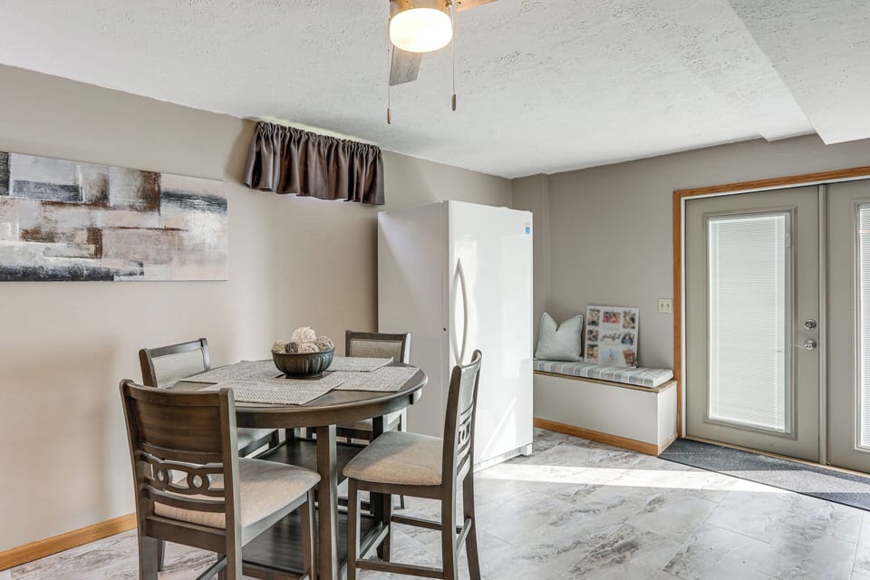 House (4 Bedrooms) | Interior