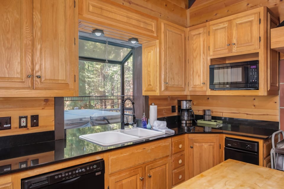 Kitchen 4