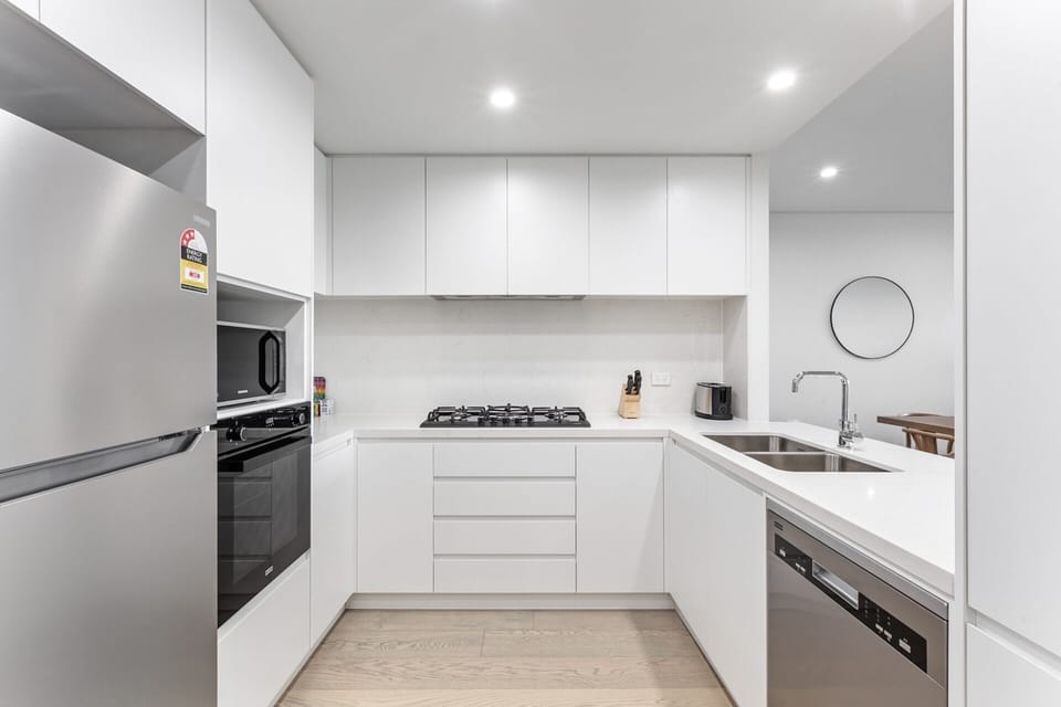 Apartment | Private kitchen | Fridge, microwave, oven, stovetop
