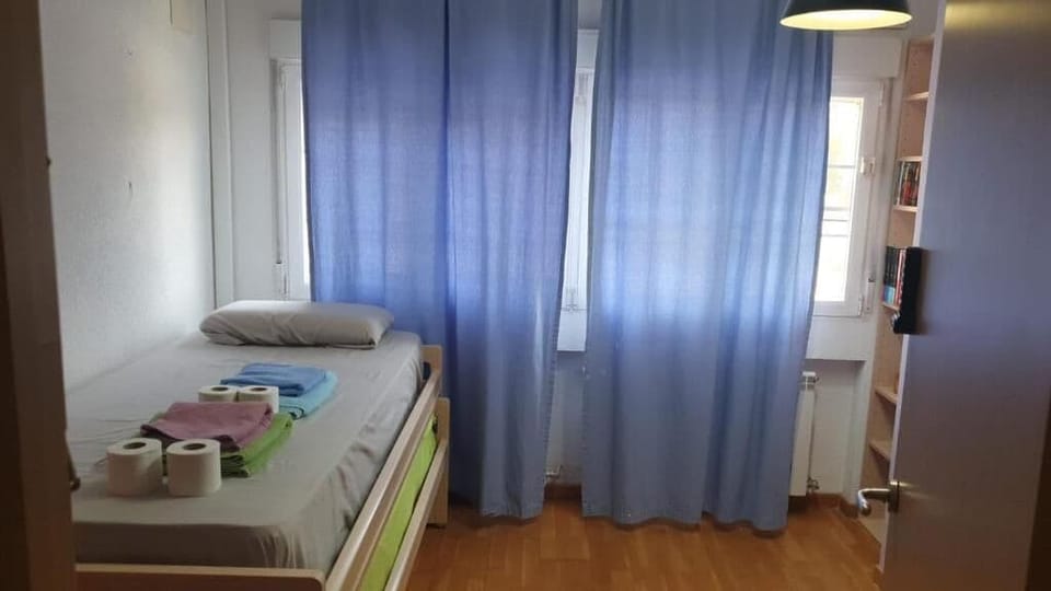 Deluxe Double Room, 2 Twin Beds | Free WiFi