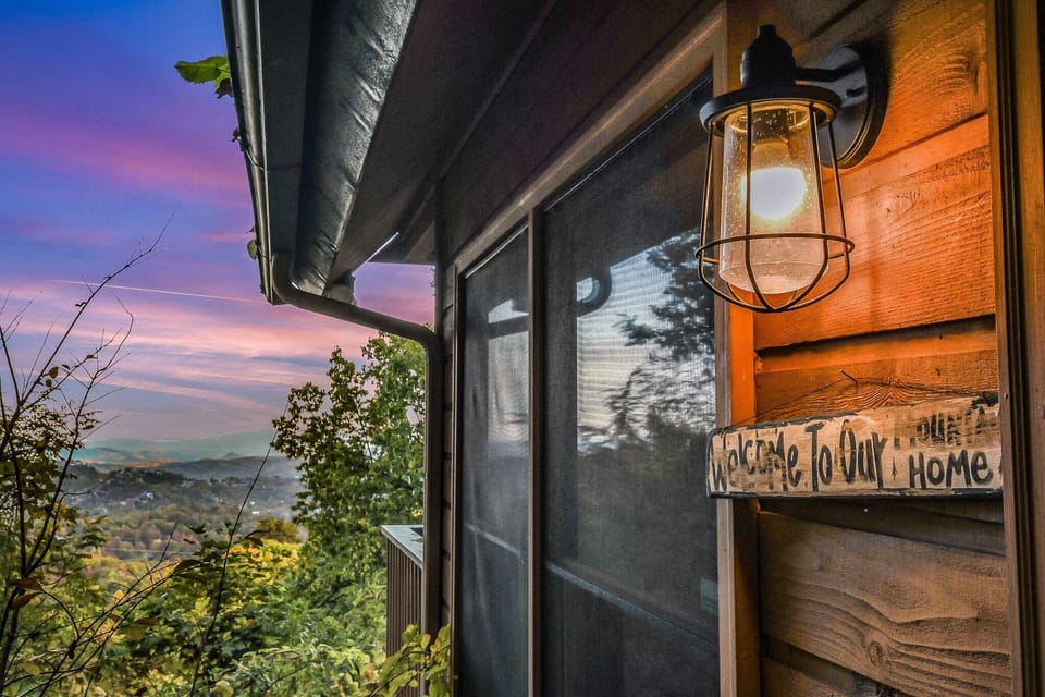 Cabin, 2 Bedrooms | Exterior detail