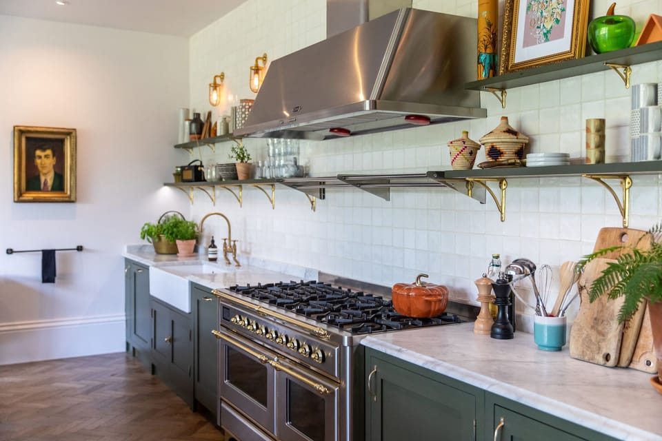 Dishwasher, cookware/dishes/utensils