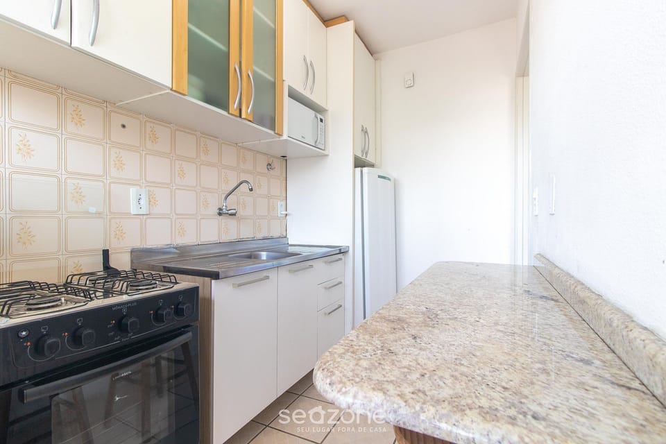 Basic Apartment | Private kitchen