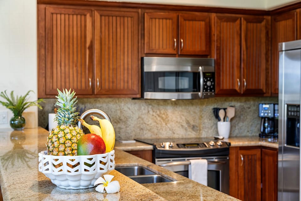 Condo, Multiple Beds, Lanai, Garden View (Palm Villas at Mauna Lani H1) | Private kitchen