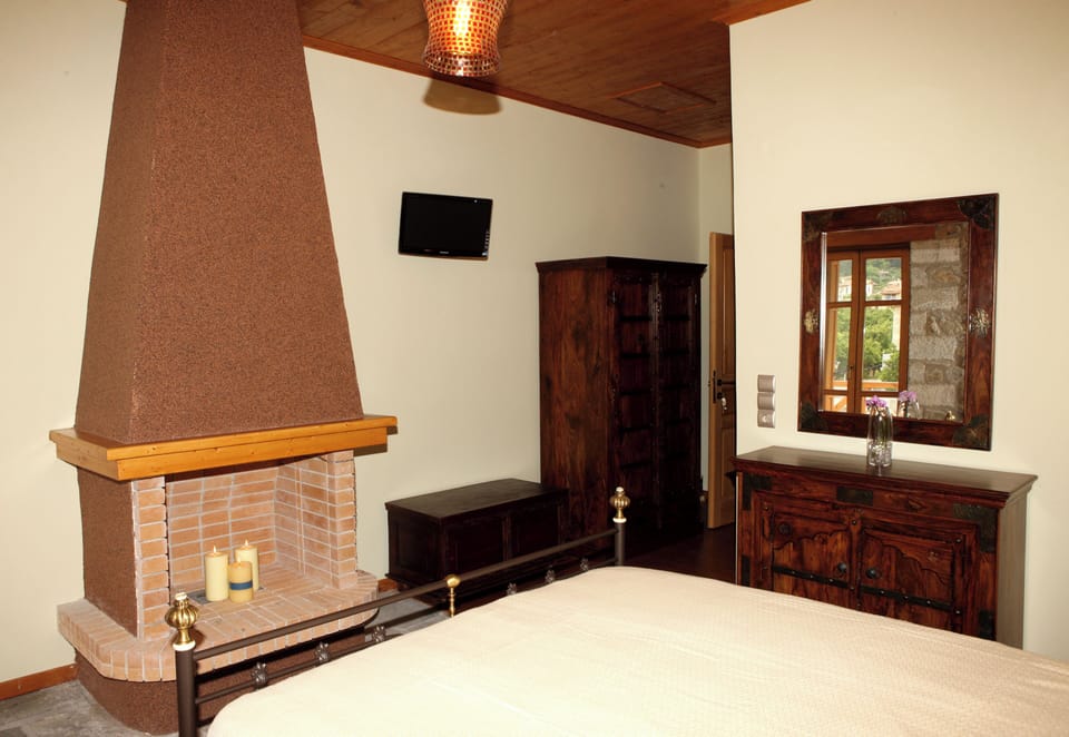 Deluxe Double 22.31.32 or Twin Room, Balcony, Mountain View | WiFi (free)