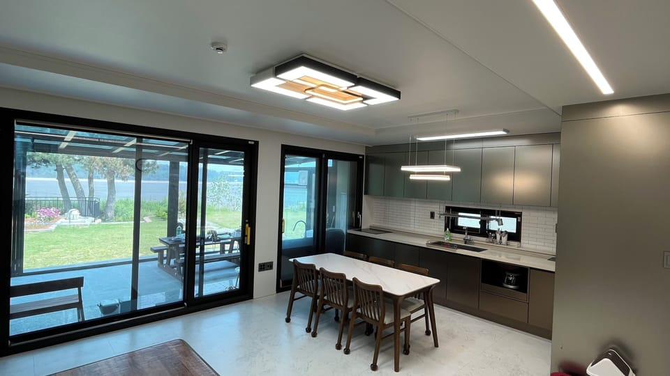 Family Duplex, Sea View (Adjustment Fee for Warm Water 50,000 KRW | Hot Water 70,000 KRW) | Living area