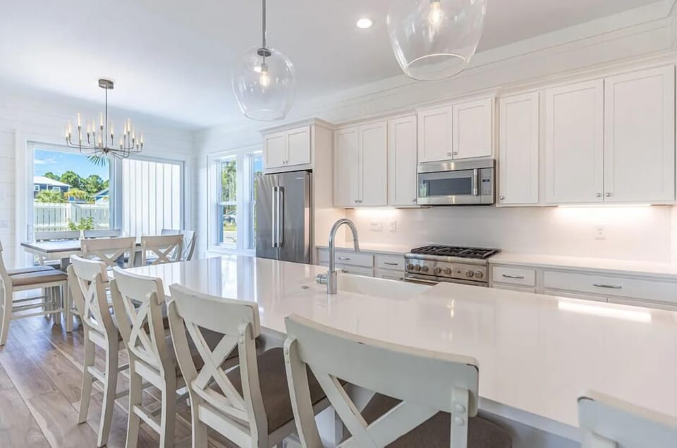 House, Multiple Beds (The Frangista Oasis) | Private kitchen