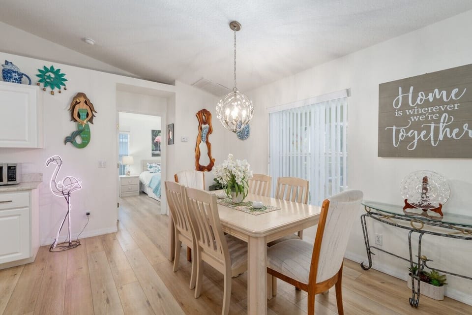 Dining Area for 6