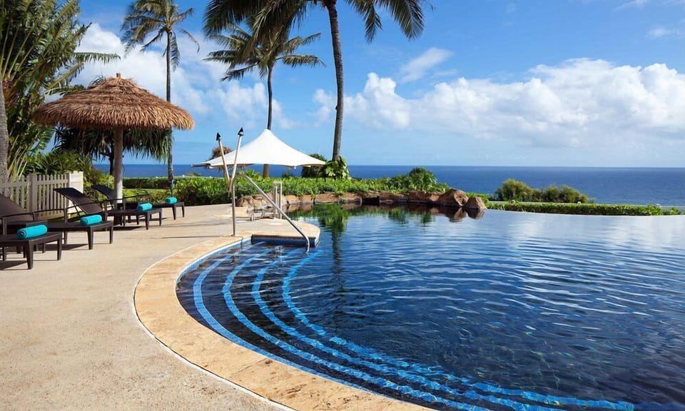 2 outdoor pools