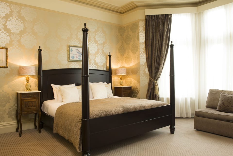 Egyptian cotton sheets, premium bedding, down comforters, pillowtop beds