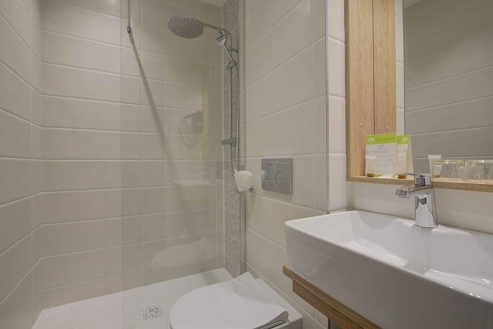 Free toiletries, hair dryer, towels
