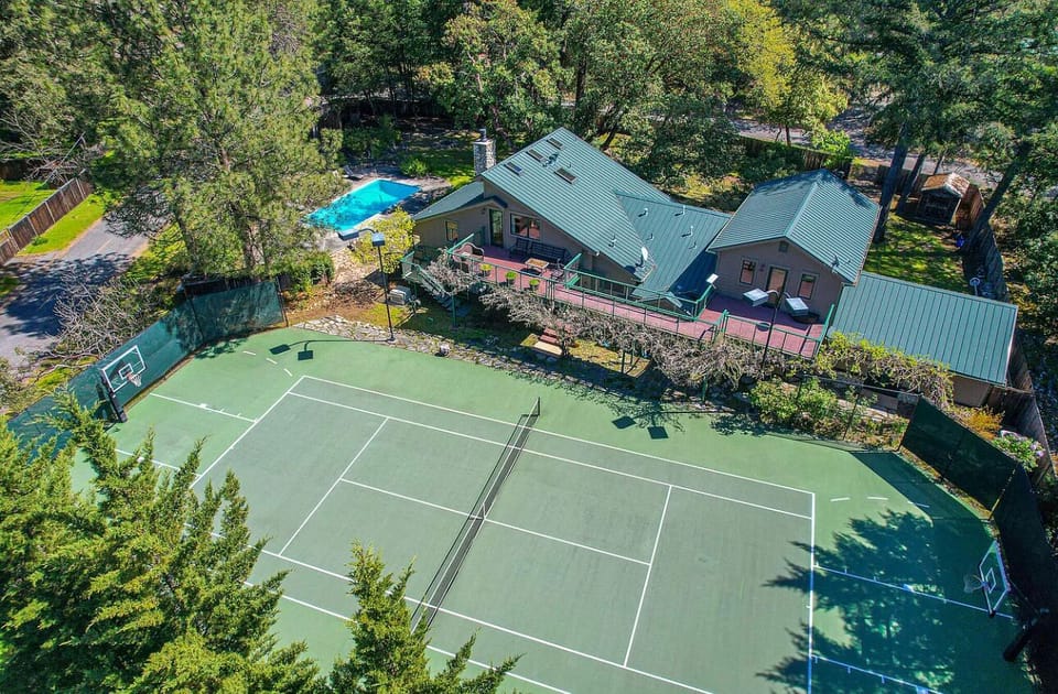Sport court