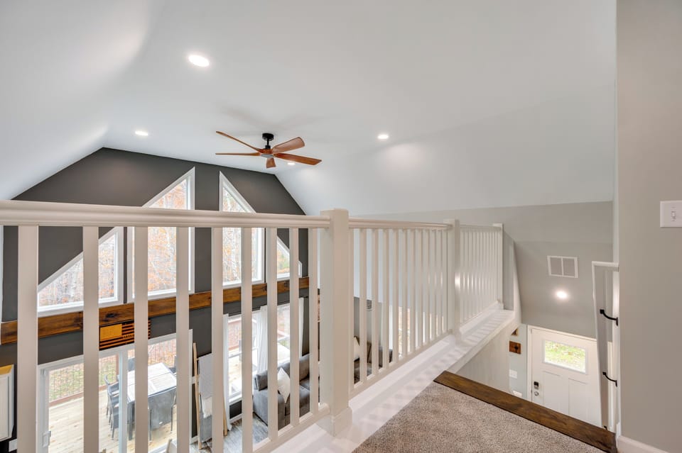 Stairs to 2nd Floor