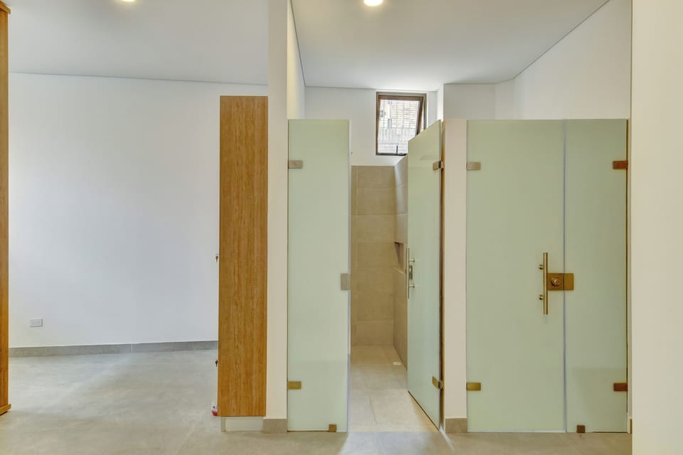Bathroom shower
