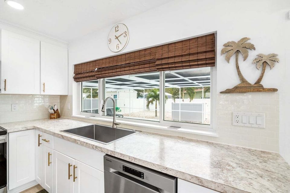 The large countertop and sink makes meal prep and clean up a breeze!