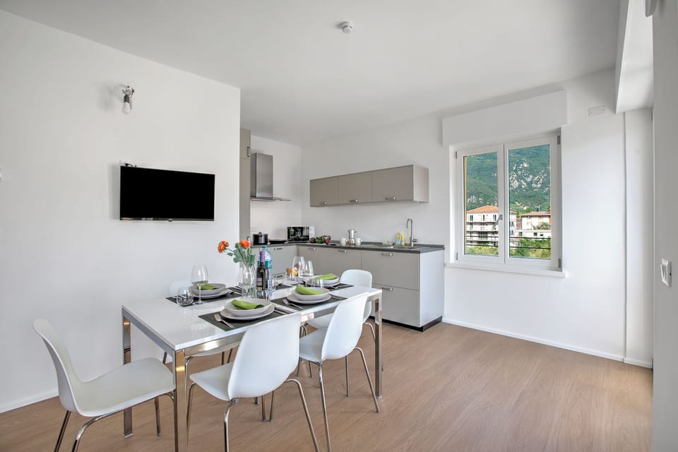 Kitchen and dining area