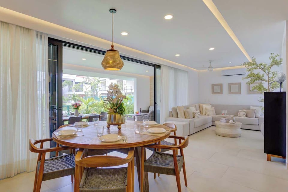 Spacious Living Area