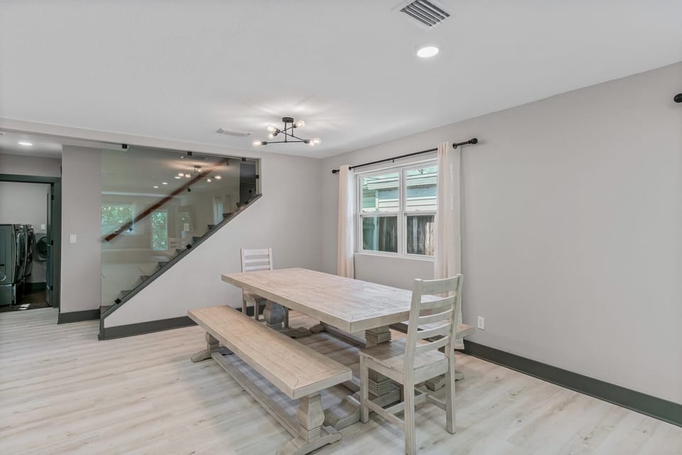 Large 8 person Dining Table