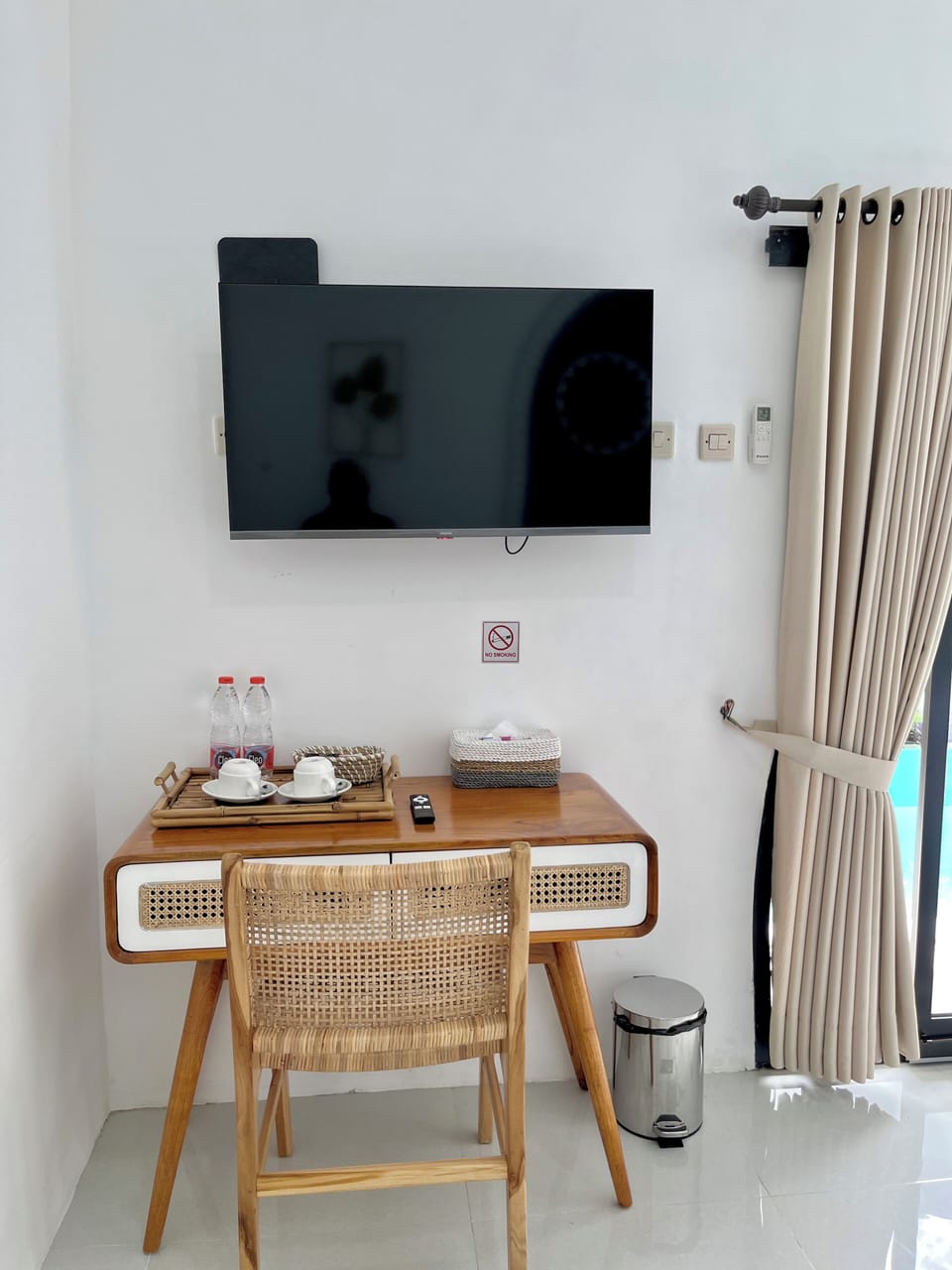 Deluxe Villa, 1 King Bed, Private Pool, Pool View | Interior