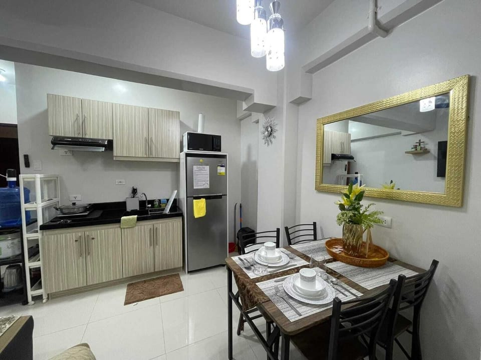 Family Condo, Ocean View | Private kitchen