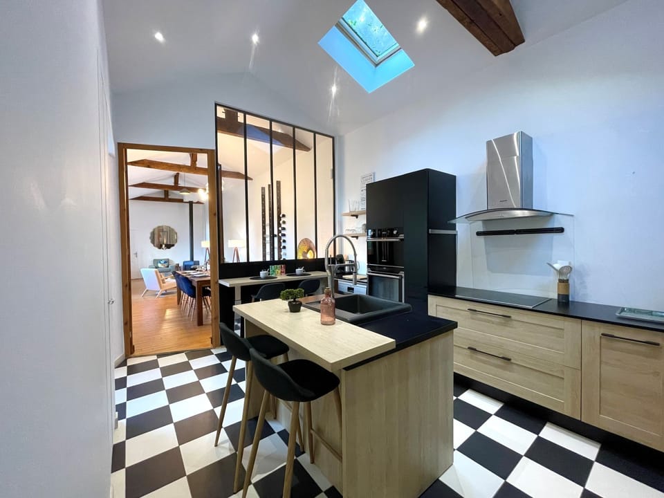 Kitchen / Dining Room