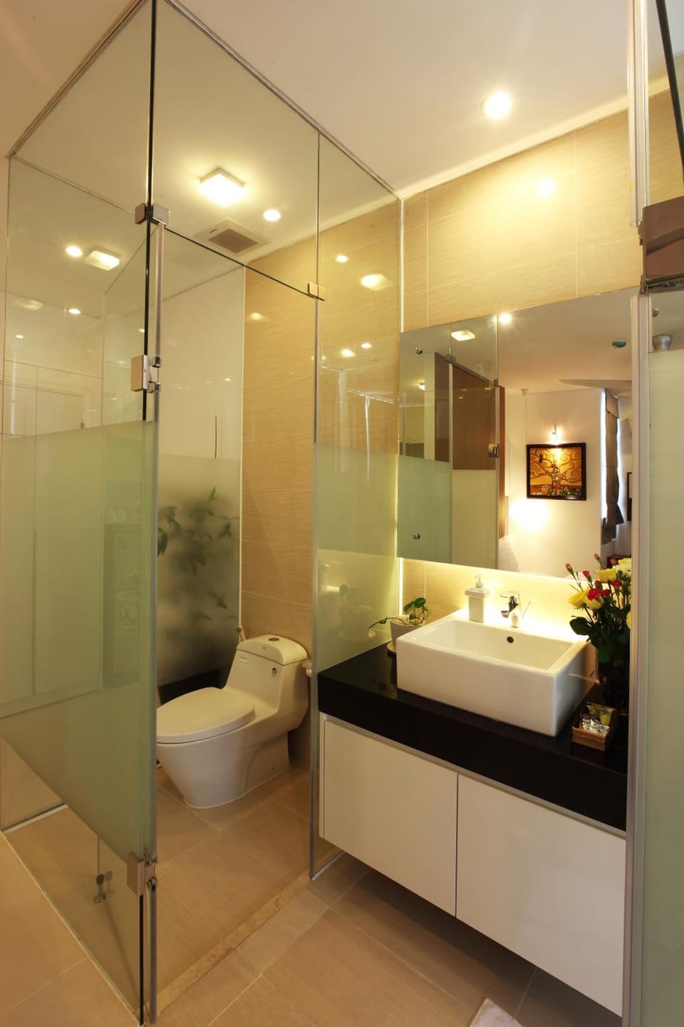 Shower, free toiletries, hair dryer, slippers