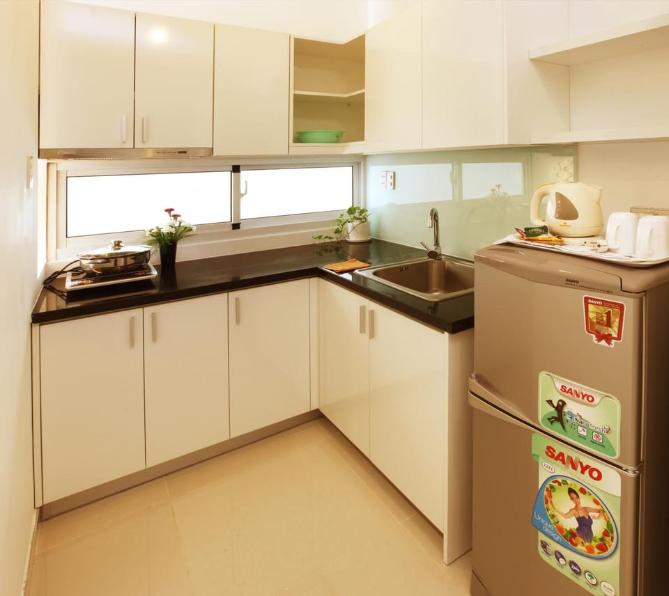 Fridge, electric kettle