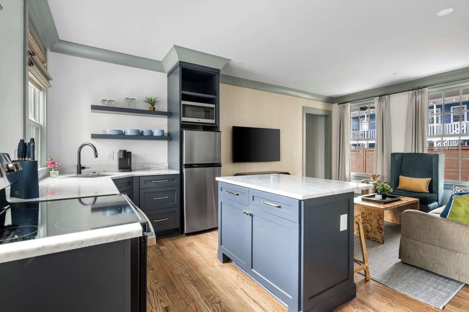 Fully equipped kitchen