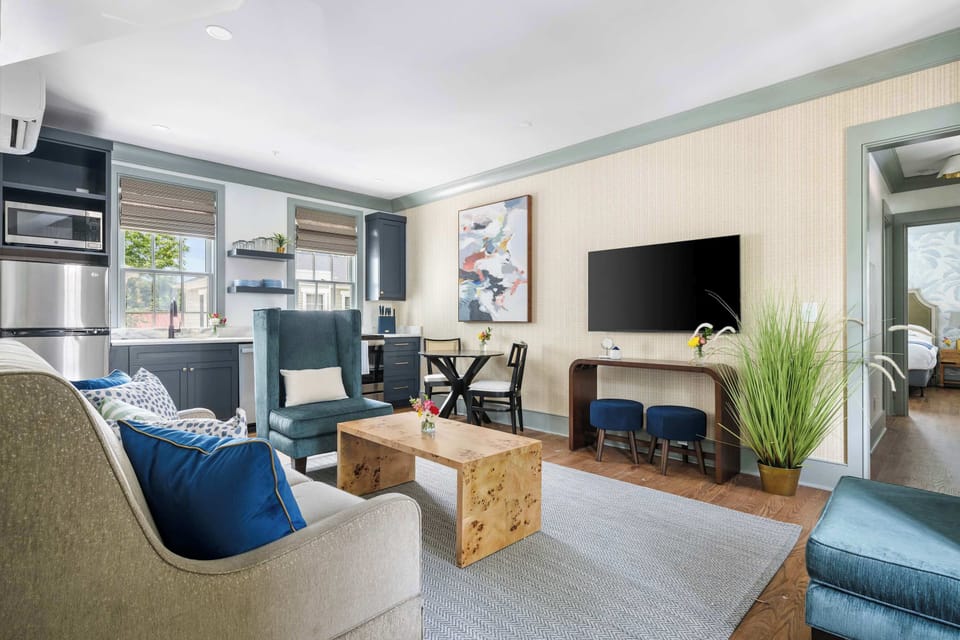 Living room + pullout couch + TV