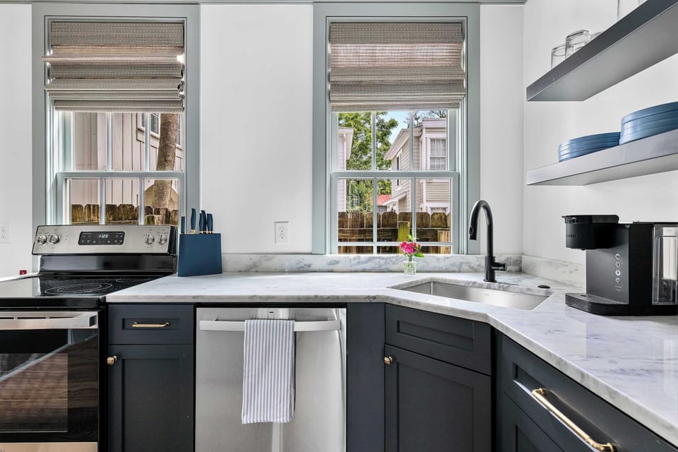 Fully equipped kitchen