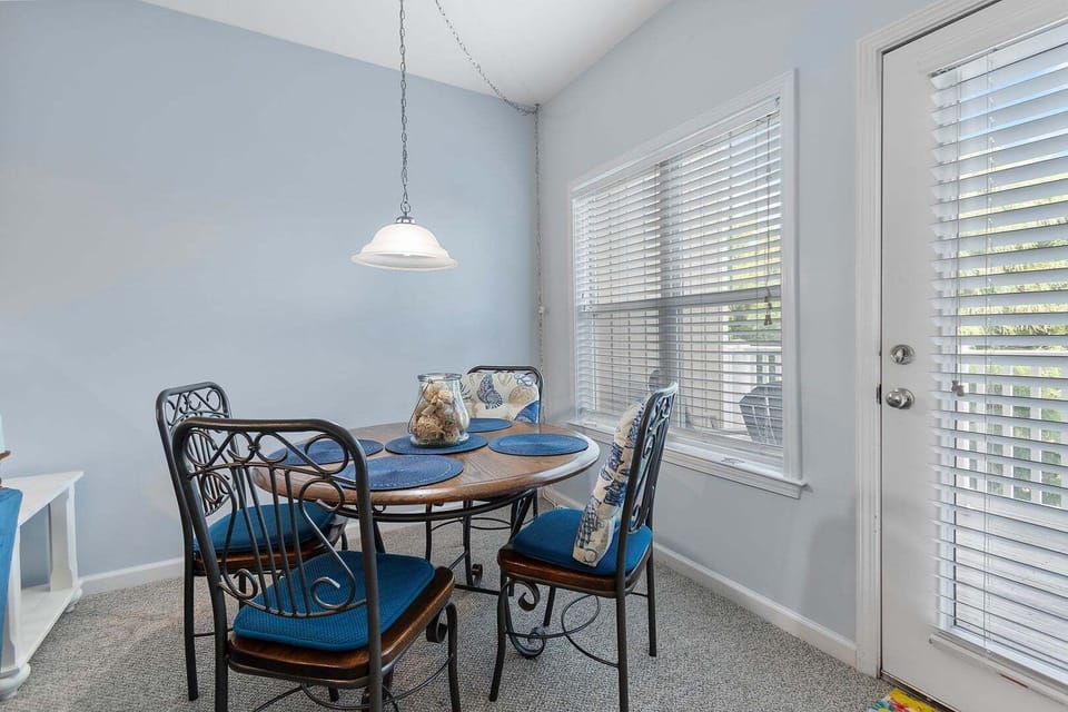 Dining area
CS 7.15.25