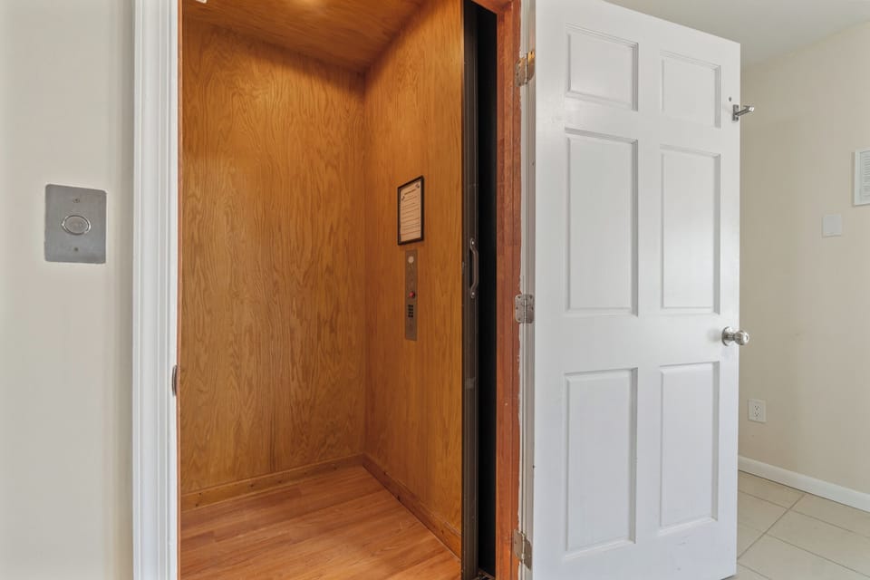 House (1 Bedroom) | Interior