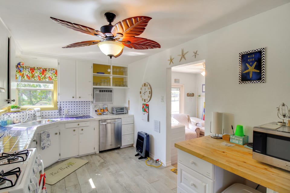 House (2 Bedrooms) | Interior